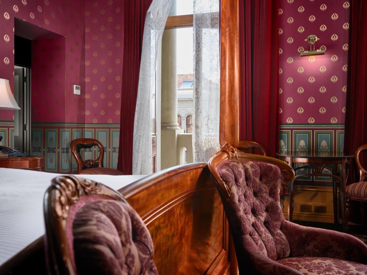 Craig'S Royal Hotel Ballarat Kültér fotó A room at the hotel